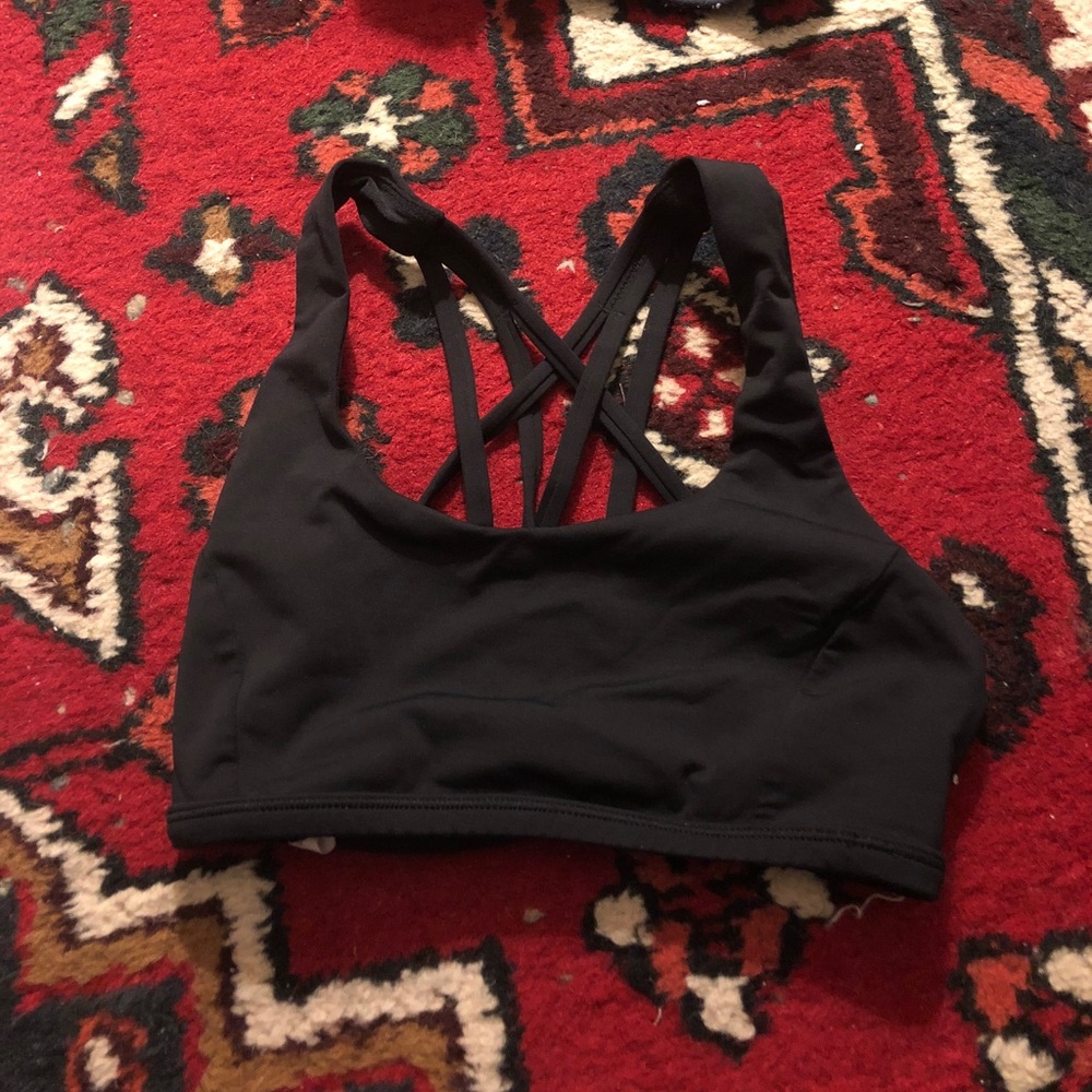 Lululemon sports bra